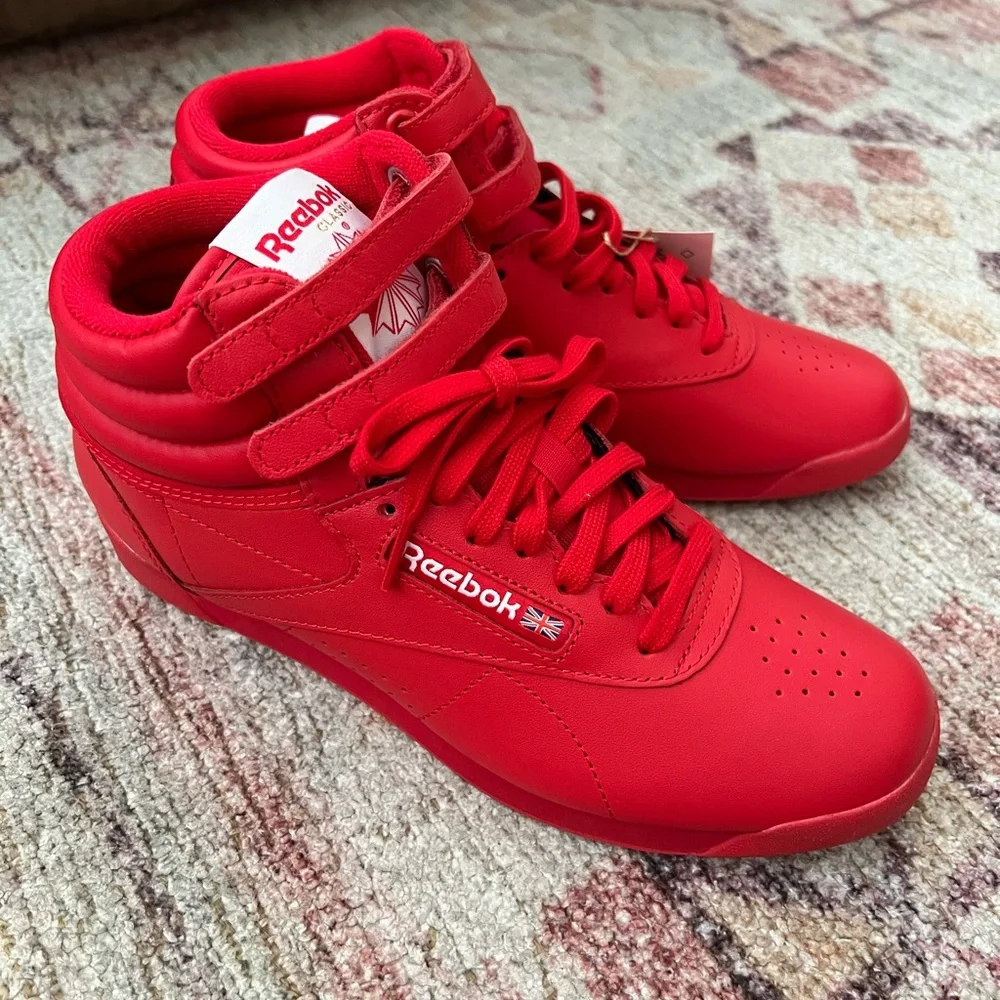 NWT Reebok Classic Freestyle Hi Top Red Leather Sneakers Training Women’s 7.5